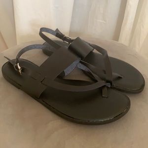 NWOT Black Torrid 10W Sandals